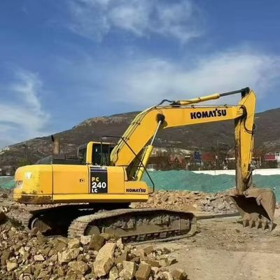 Тяжелая экскаваторная машина Komatsu PC240