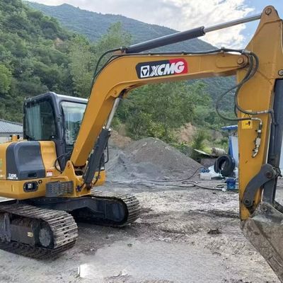 Дизельный двигатель Использованный мини-экскаватор Digger XCMG XE60DA Гидравлический экскаватор Crawler